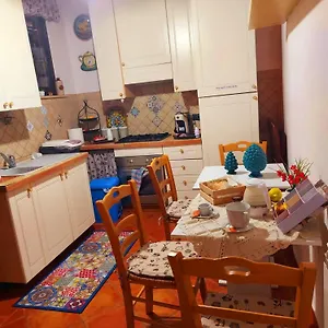 2* Bed & Breakfast Mannalà
